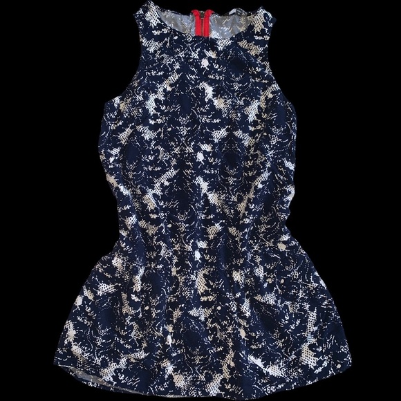 Express Dresses & Skirts - Express Mini Sleeveless Floral Pattern Dress sz S